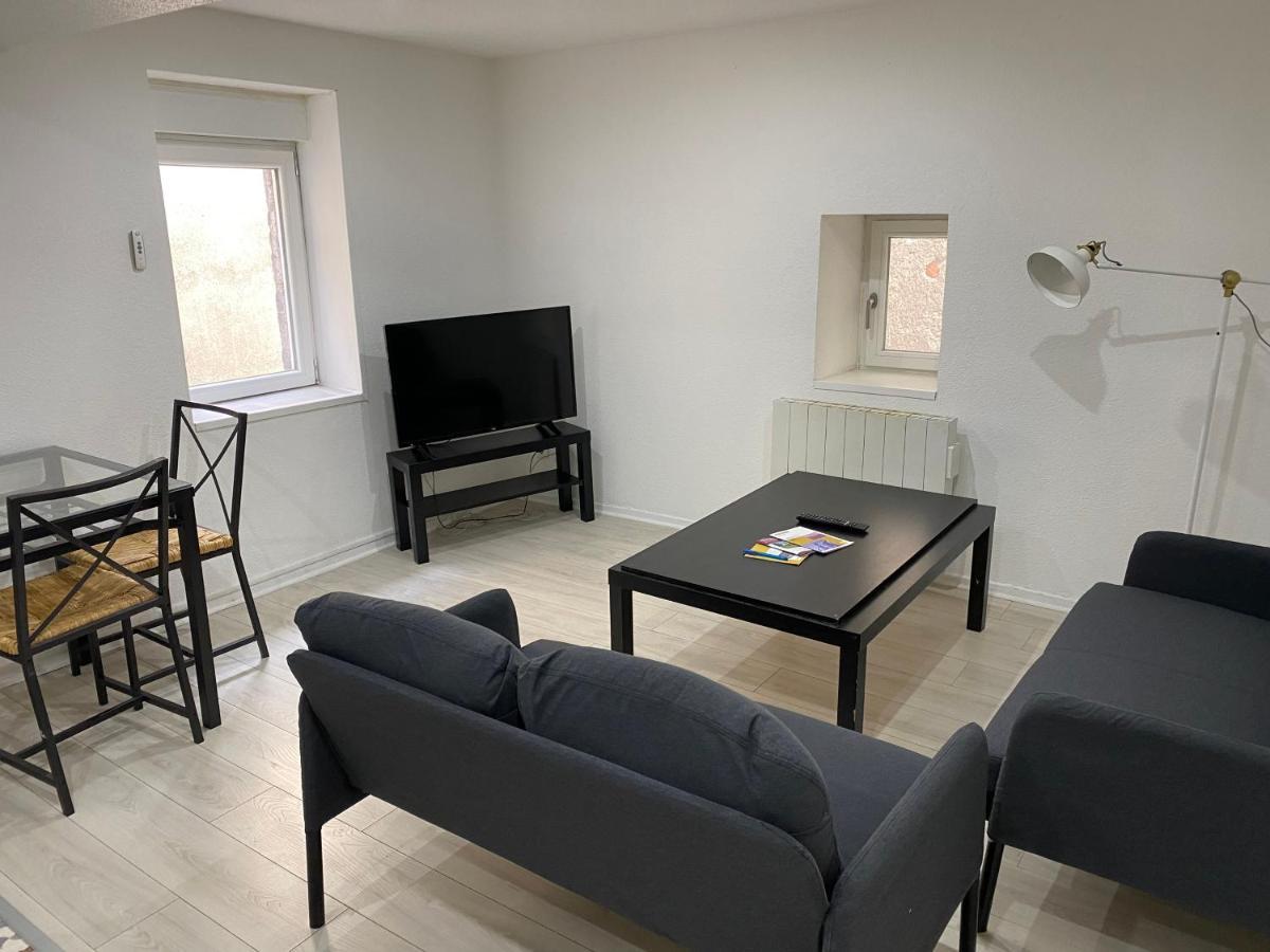 Appartement 2Eme Etage 42M2 Hyper Centre Ville / Parking Gratuit Riom Eksteriør billede