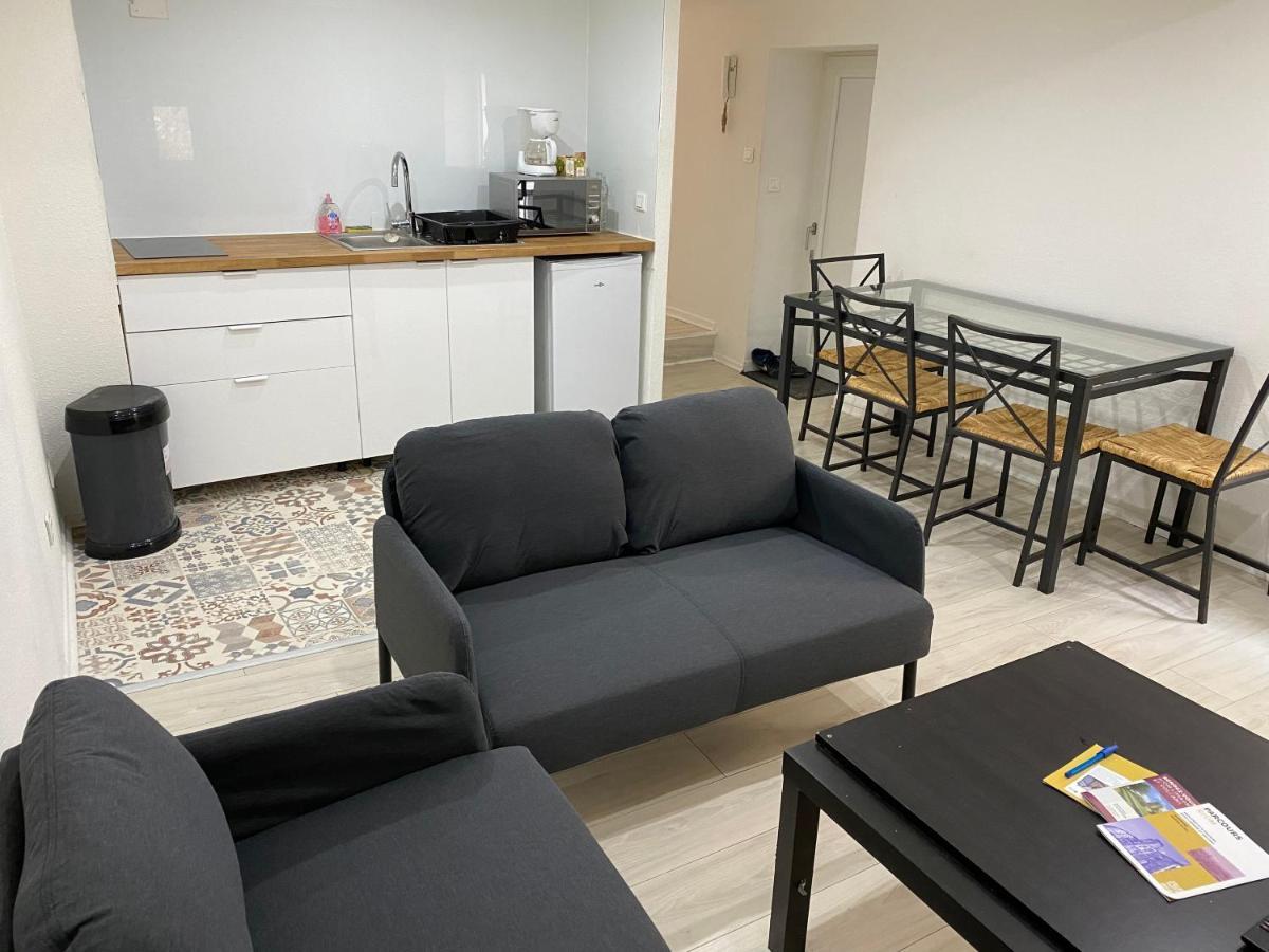 Appartement 2Eme Etage 42M2 Hyper Centre Ville / Parking Gratuit Riom Eksteriør billede